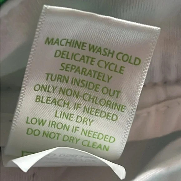 Lilly Pulitzer BENEATH THE BOUGAINVILLEA Natia knit shorts. Size 4 - Picture 5 of 11